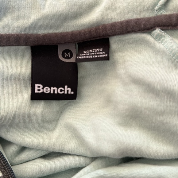 Bench Define Jacket Size M❤️❤️ - Picture 4 of 4